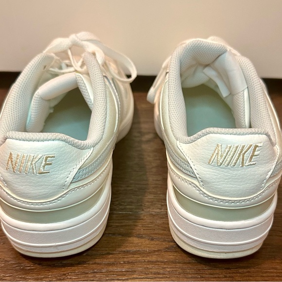 Nike Women’s Sneakers - Picture 3 of 5
